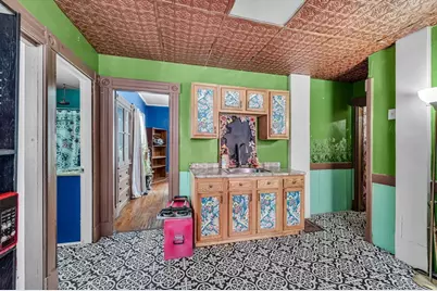 393 Saint James Avenue, Springfield, MA 01109 - Photo 11