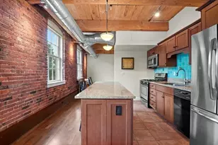 25 Cedar St, Amesbury, MA 01913 - Photo 7