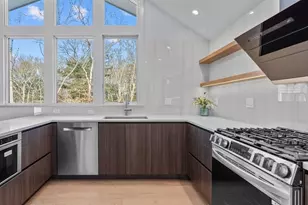 46 Greensward Cir, Mashpee, MA 02649 - Photo 25