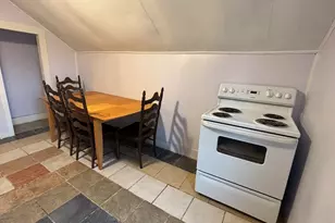 36 Washington St, Greenfield, MA 01301 - Photo 7