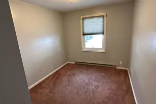 3 Hinman St, Sturbridge, MA 01518 - Photo 5