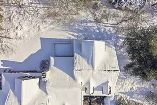 18 Winterberry Ln, Hanover, MA 02339 - Photo 3