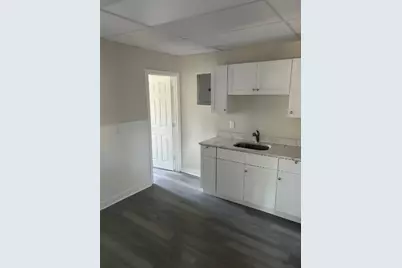 50 Vernon St #2R, Worcester, MA 01610 - Photo 1