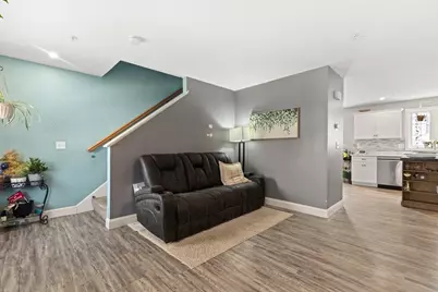 3 Grand Ave #2, Haverhill, MA 01830 - Photo 5