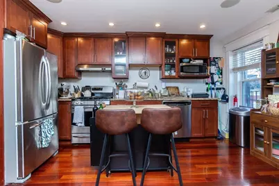 632 E Broadway #4, Boston, MA 02127 - Photo 3