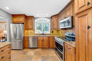 4 Richard Cir, Andover, MA 01810 - Photo 9