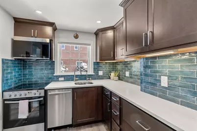 39 Charlesbank Rd #39, Newton, MA 02458 - Photo 3