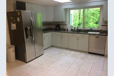 83 Helena St, Leominster, MA 01453 - Photo 5