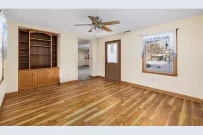 45 Obannon Pl, Swansea, MA 02777 - Photo 5