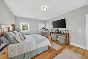 124 Tiffany St, Attleboro, MA 02703 - Photo 23