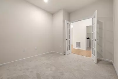 2 Stratton Dr #102, Woburn, MA 01801 - Photo 11