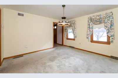 28 Bridle Path Rd, Dracut, MA 01826 - Photo 7