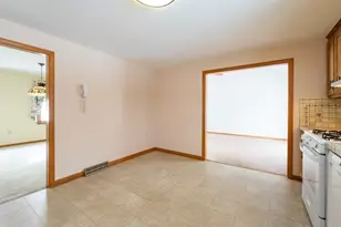 28 Bridle Path Rd, Dracut, MA 01826 - Photo 5