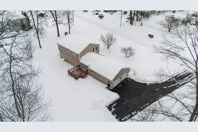 28 Bridle Path Rd, Dracut, MA 01826 - Photo 37