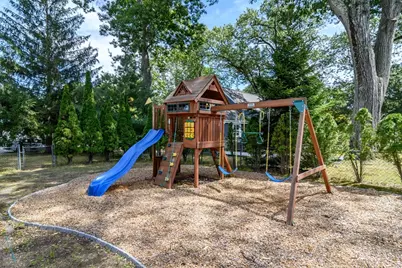 13 Cooper Rd, Natick, MA 01760 - Photo 27