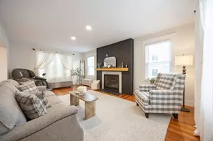 42 York St, Andover, MA 01810 - Photo 3