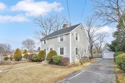 231 Dayton St, Springfield, MA 01118 - Photo 3