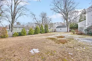 231 Dayton St, Springfield, MA 01118 - Photo 27