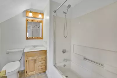 231 Dayton St, Springfield, MA 01118 - Photo 17