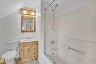 231 Dayton St, Springfield, MA 01118 - Photo 17