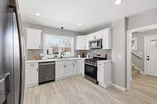 27 Massachusetts Ave, Longmeadow, MA 01106 - Photo 11