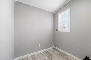 27 Massachusetts Ave, Longmeadow, MA 01106 - Photo 17