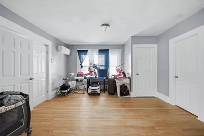 211-213 Chapin Terrace, Springfield, MA 01104 - Photo 7