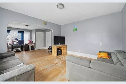 211-213 Chapin Terrace, Springfield, MA 01104 - Photo 9