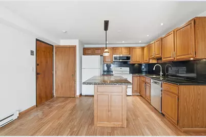 655 Plantation St #20B, Worcester, MA 01605 - Photo 7