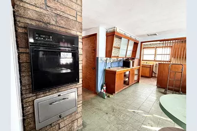 461 Sheridan St, Chicopee, MA 01020 - Photo 13