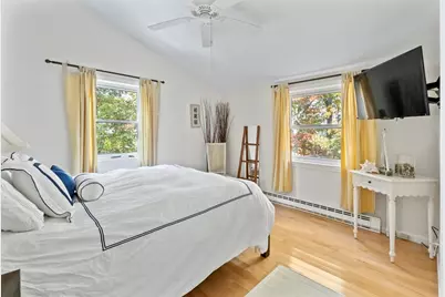 344 Greenwood Ave, Tisbury, MA 02568 - Photo 15