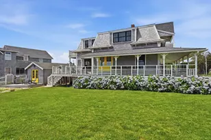 4 Canonicus Ave, Oak Bluffs, MA 02557 - Photo 3