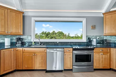 76 Washque Ave, Edgartown, MA 02539 - Photo 17