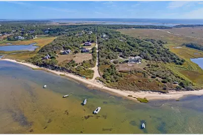 76 Washque Ave, Edgartown, MA 02539 - Photo 39