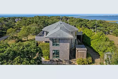 76 Washque Ave, Edgartown, MA 02539 - Photo 5