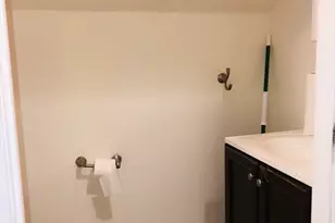 18 Stockwell St, Boston, MA 02120 - Photo 9