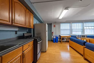 33 Everett Street, Cambridge, MA 02138 - Photo 9