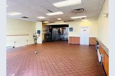 202 Neponset Valley Pkwy, Boston, MA 02136 - Photo 3