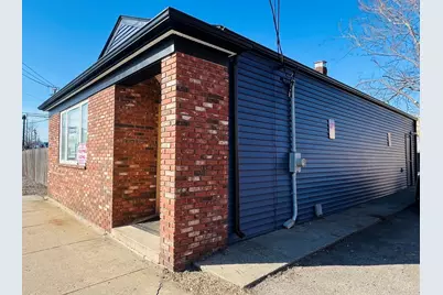 202 Neponset Valley Pkwy, Boston, MA 02136 - Photo 3