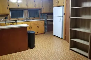 296 Pelham St, Methuen, MA 01844 - Photo 19