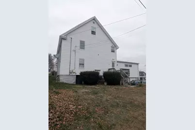 296 Pelham St, Methuen, MA 01844 - Photo 33