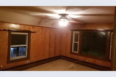 296 Pelham St, Methuen, MA 01844 - Photo 25