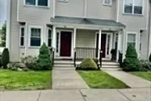 26 Bacon St, Watertown, MA 02472 - Photo 11