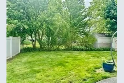 26 Bacon St #26, Watertown, MA 02472 - Photo 9