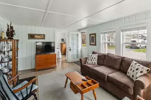 10 Surf Ave, Wareham, MA 02571 - Photo 5