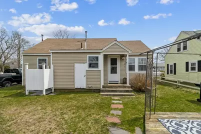 10 Surf Avenue, Wareham, MA 02571 - Photo 13