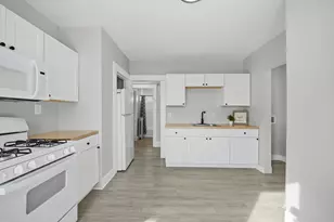 15-17 Sycamore St, Springfield, MA 01109 - Photo 3