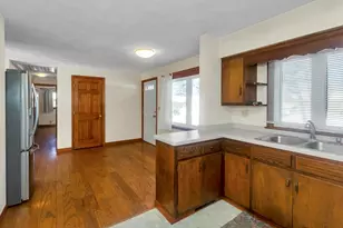 30 Llewellyn Dr, Westfield, MA 01085 - Photo 3