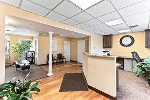 990 Pleasant St, Brockton, MA 02301 - Photo 15