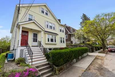 28 Warwick Rd #1, Watertown, MA 02472 - Photo 1